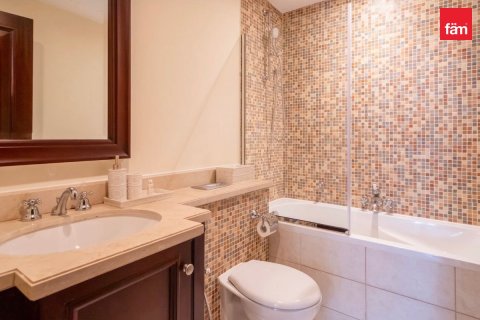Apartment de 2 dormitorios en Old Town, UAE No. 203376 15