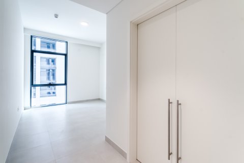2 bedrooms Apartment in Dubai, UAE No. 183422 10