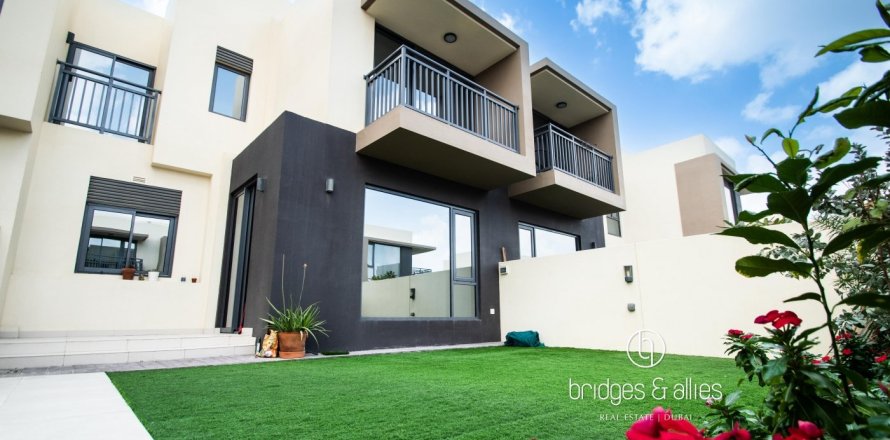 Villa de 3 chambres à Dubai Hills Estate, UAE No. 141832