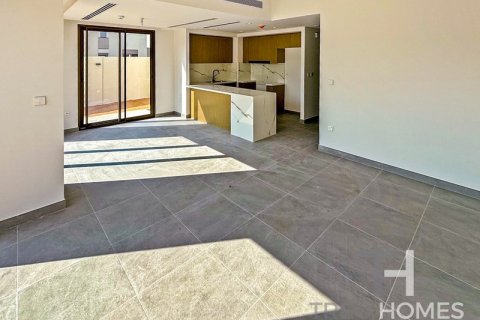 4 bedrooms Villa in Dubai, UAE No. 81844 1