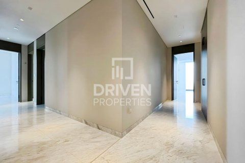 4 bedrooms Apartment in Opera District, UAE No. 200645 9