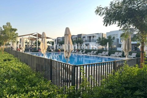 3 bedrooms Townhouse in Dubai South (Dubai World Central), UAE No. 72896 1