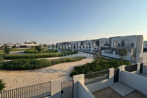 3 bedrooms Townhouse in Dubai South (Dubai World Central), UAE No. 72896 7