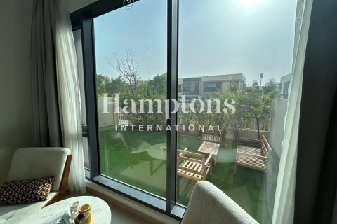 Villa de 4 dormitorios No. 118933 7