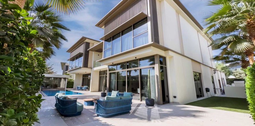 6 bedrooms Villa No. 131182