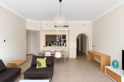 2 bedrooms Apartment in Shoreline Apartments, UAE No. 192318 3