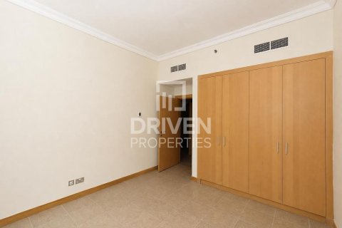 2 bedrooms Apartment in Shoreline Apartments, UAE No. 192318 10