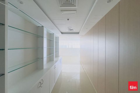 156.1m² Office in Business Bay, UAE No. 143608 3