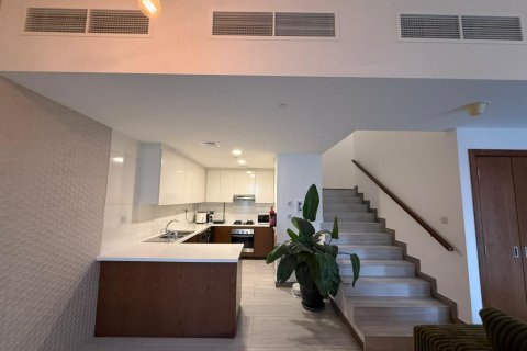 2 bedrooms Duplex in Jumeirah Village Circle, UAE No. 185045 9