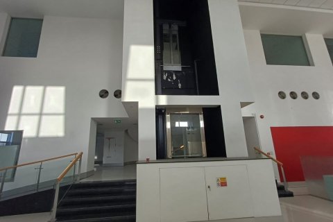 1750مربع، عقار تجاري في Corniche Road, الإمارات العربية المتحدة رقم 79586 9