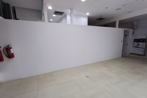 175مربع، محل تجاري في Corniche Road, الإمارات العربية المتحدة رقم 79584 11
