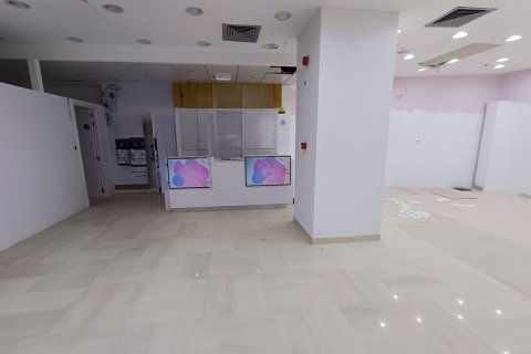175مربع، محل تجاري في Corniche Road, الإمارات العربية المتحدة رقم 79584 8