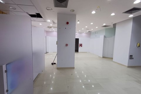 175مربع، محل تجاري في Corniche Road, الإمارات العربية المتحدة رقم 79584 7