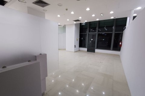 175مربع، محل تجاري في Corniche Road, الإمارات العربية المتحدة رقم 79584 5