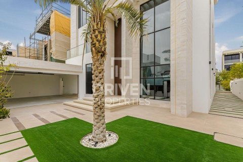 Вилла с 7 спальнями в Jumeirah Park, ОАЭ №193657 22