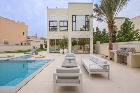 4 bedrooms Villa in Jumeirah Village Triangle, UAE No. 183352 16