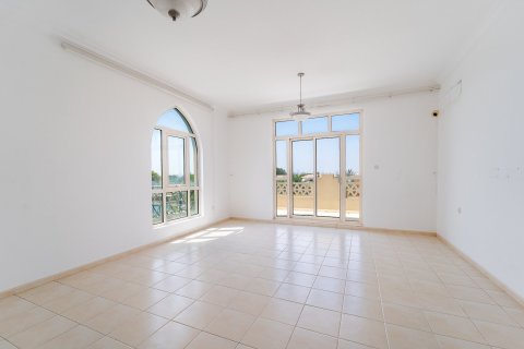 4 bedrooms Villa in Jumeirah Islands, UAE No. 183354 8