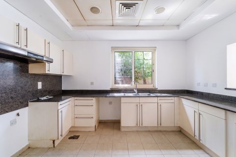 4 bedrooms Villa in Jumeirah Islands, UAE No. 183354 6