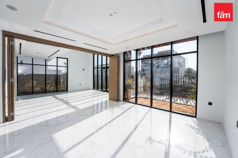 Вилла с 6 спальнями №131188 18