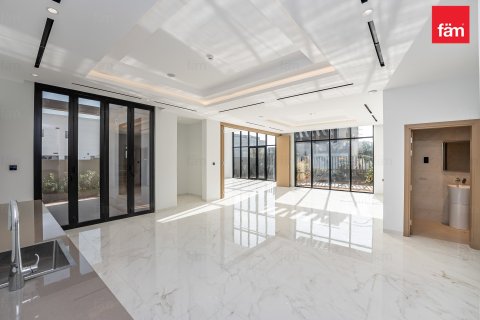 Вилла с 6 спальнями №131188 13