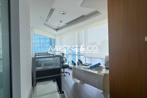 Офис 306м² в Бизнес-Бэй, ОАЭ №156401 5
