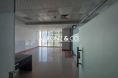 Офис 82м² в Бизнес-Бэй, ОАЭ №156403 4
