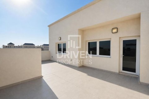 4 bedrooms Villa in Mirdif Villas, UAE No. 189895 23