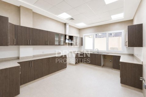 4 bedrooms Villa in Mirdif Villas, UAE No. 189895 17