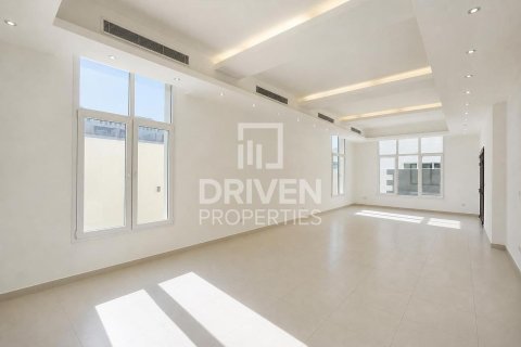 4 bedrooms Villa in Mirdif Villas, UAE No. 189895
