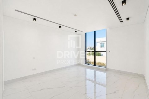 4 bedrooms Townhouse in Mirdif Villas, UAE No. 189899 9