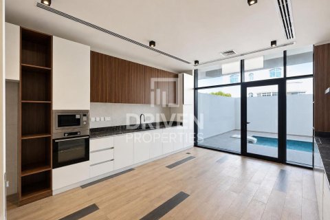 4 bedrooms Townhouse in Mirdif Villas, UAE No. 189899 7