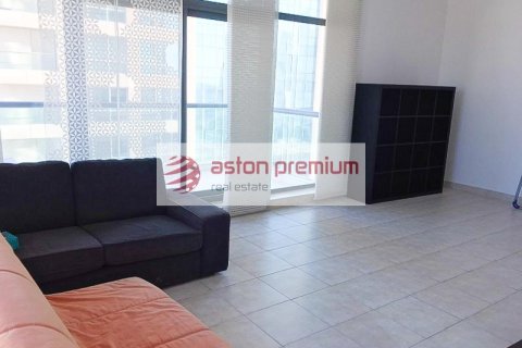 Apartment de 1 dormitorio en The Views, UAE No. 203238 3