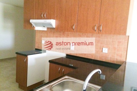 Apartment de 1 dormitorio en Dubai Sports City, UAE No. 203239 8