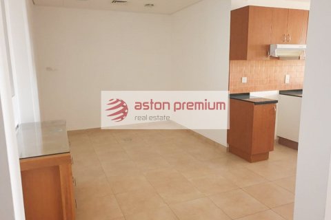 Apartment de 1 dormitorio en Dubai Sports City, UAE No. 203239 3