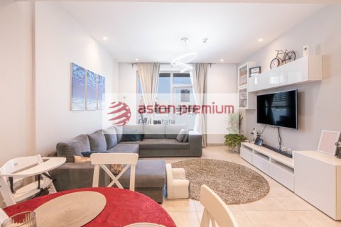Apartment de 3 dormitorios en Jumeirah Village Circle, UAE No. 203236 6