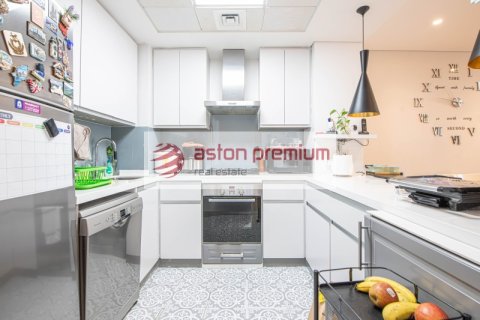 Apartment de 3 dormitorios en Jumeirah Village Circle, UAE No. 203236 10