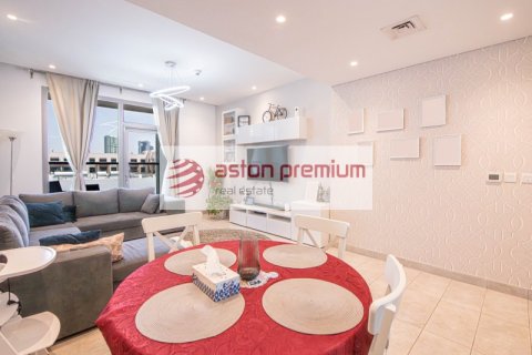 Apartment de 3 dormitorios en Jumeirah Village Circle, UAE No. 203236 8