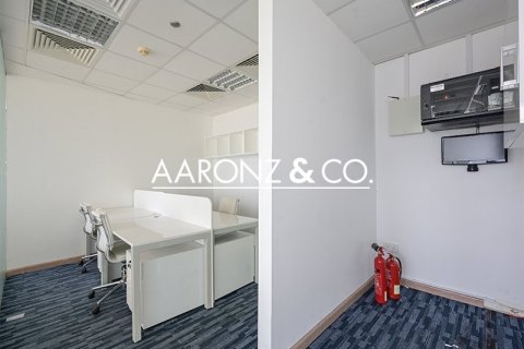 86m² Office in Jumeirah Lake Towers, UAE No. 139972 7