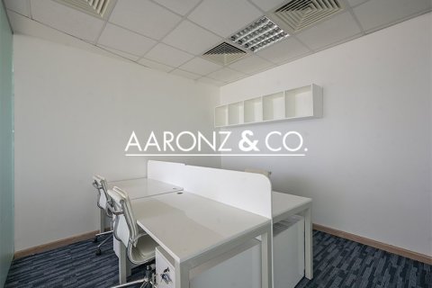 86m² Office in Jumeirah Lake Towers, UAE No. 139972 6