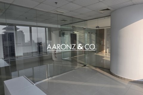 107m² Office in Jumeirah Lake Towers, UAE No. 139969 3