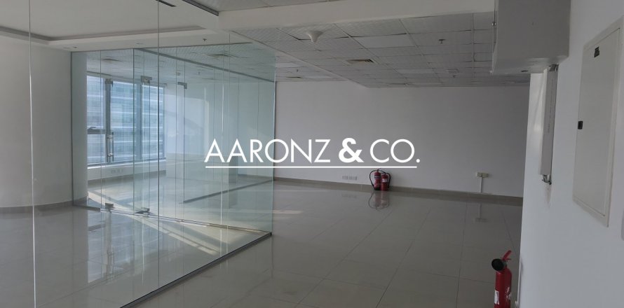 107m² Office in Jumeirah Lake Towers, UAE No. 139969