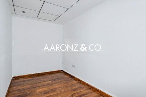 129m² Office in Business Bay, UAE No. 139968 6