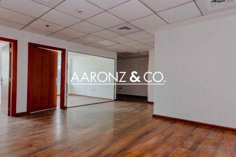 129m² Office in Business Bay, UAE No. 139968 10