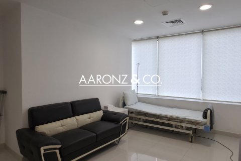 255m² Office in Jumeirah Lake Towers, UAE No. 139970 7