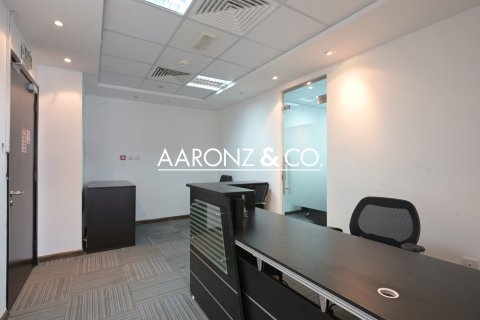 99m² Office in Jumeirah Lake Towers, UAE No. 139971 9