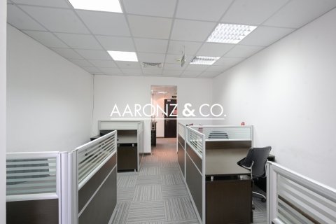 99m² Office in Jumeirah Lake Towers, UAE No. 139971 4