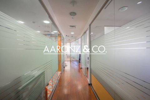 84m² Office in Jumeirah Lake Towers, UAE No. 139973 5