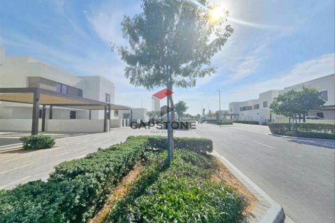 Villa de 5 dormitorios en  Yas Island, UAE No. 86377 5