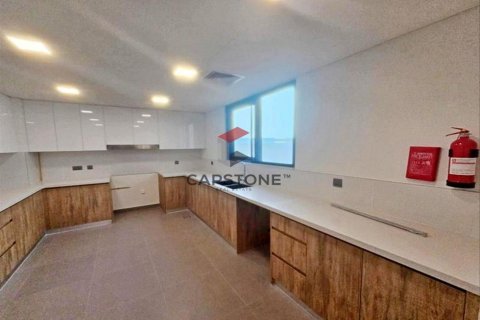 Villa de 5 dormitorios en  Yas Island, UAE No. 86377 13