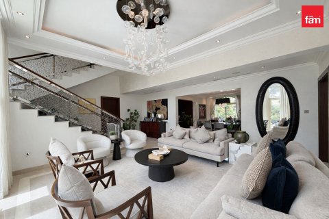 Villa de 4 dormitorios en Jumeirah Islands, UAE No. 210700 3